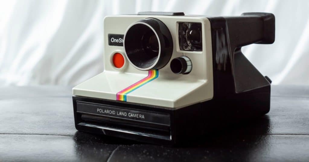 how to use the polaroid onestep